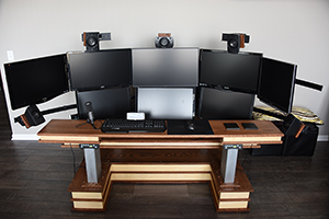 8 monitor desk